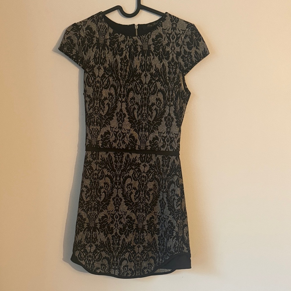 Honey Punch Elegant Black and Gray Patterned Mini Dress